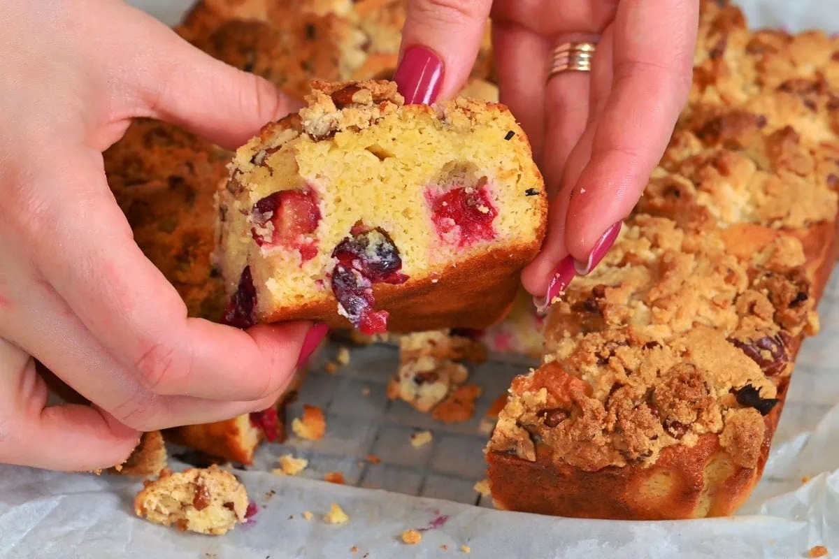 Cranberry Crumb Cake 8 Close-up slice of keto cranberry crumb cake showing juicy berries and buttery crumb.