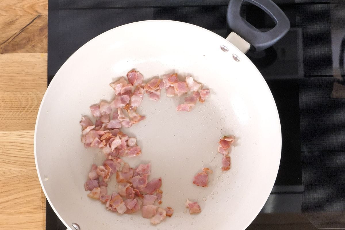 One-Pan Cajun Beef and Cabbage Skillet 8 Cooking diced bacon in a large skillet until lightly crispy.